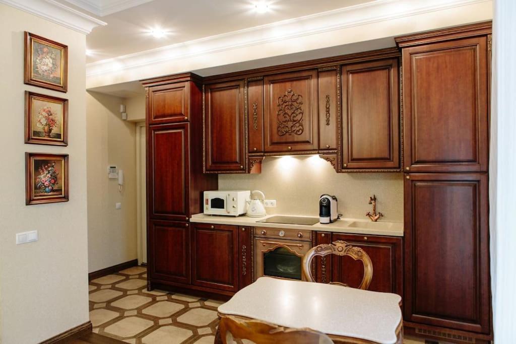 קובנה Luxury Old Town Apartment מראה חיצוני תמונה